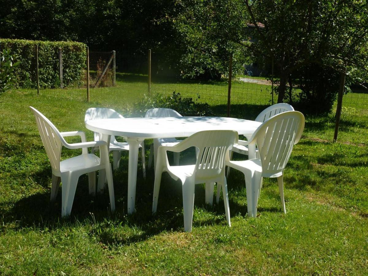 Gîte Pôëzat, 4 pièces, 6 personnes - FR-1-489-37 Poezat Exterior foto